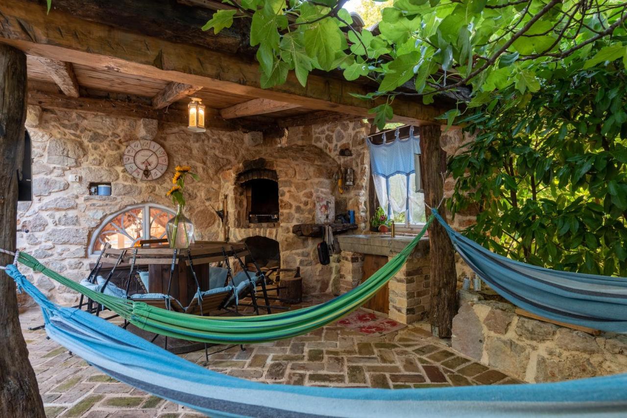 Villa Festina Lente - Cosy & Authentic Villa With Private Heated Pool Dobrinj Ngoại thất bức ảnh